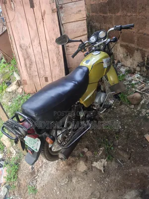 TVS Max 125 2023 Yellow