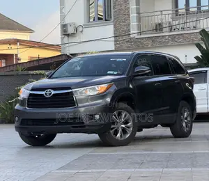 Toyota Highlander Limited Platinum V6 4x2 (3.5L 6cyl 6A) 2016 Gray