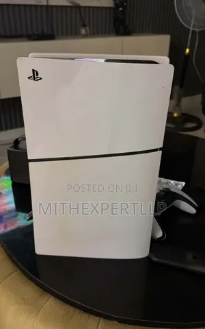 Sony PlayStation 5 Slim (PS5)