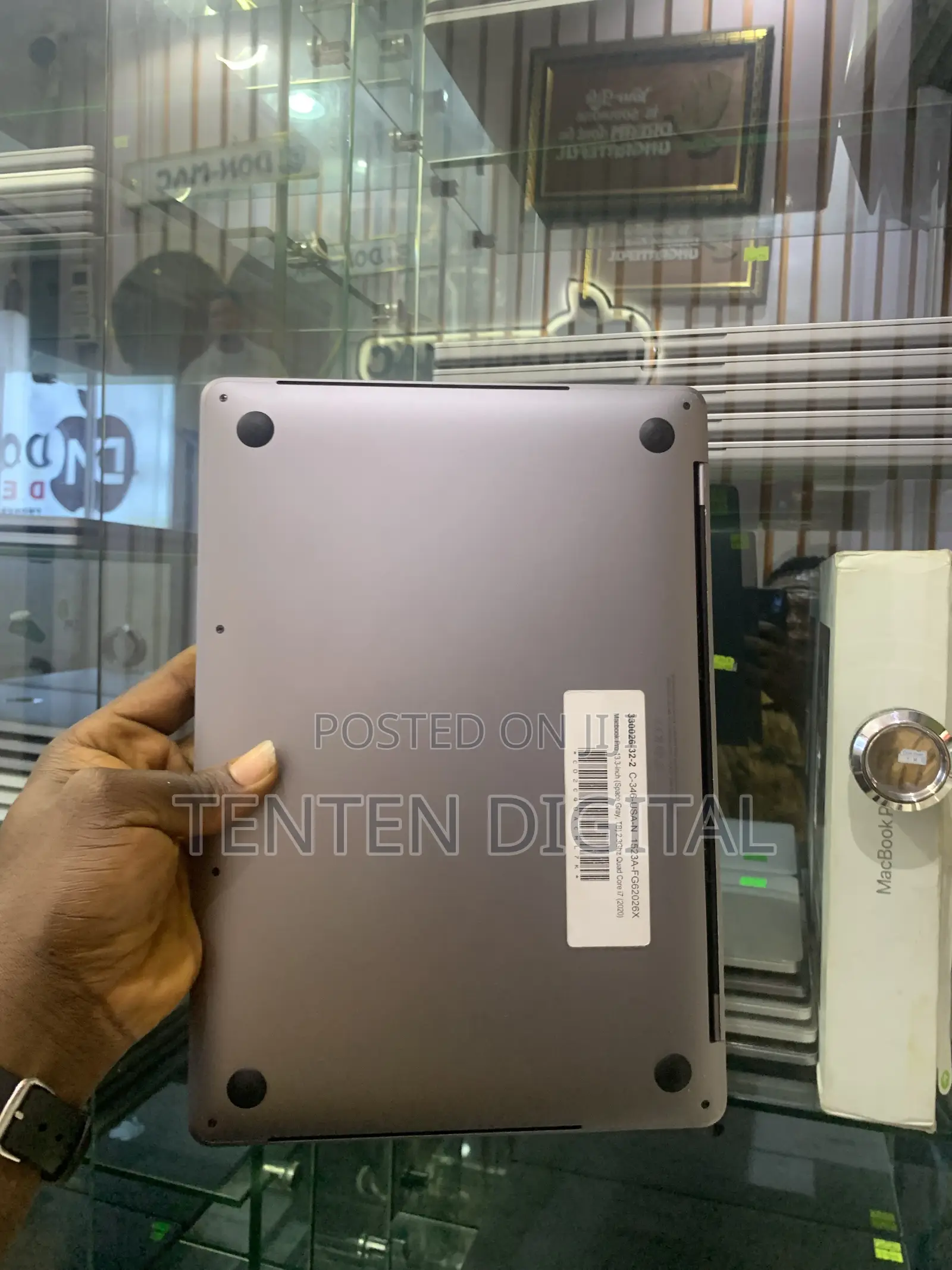 Laptop Apple MacBook Pro 2020 32GB Intel Core i7 SSD 2T