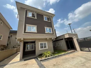 4bdrm House in Ikeja Gra for rent