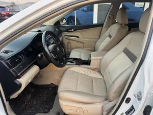 Toyota Camry XLE 4dr Sedan (2.5L 4cyl 6A) 2013 White