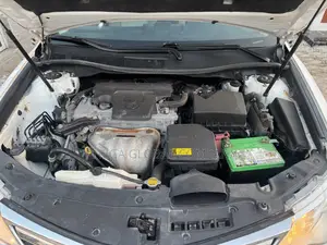 Toyota Camry XLE 4dr Sedan (2.5L 4cyl 6A) 2013 White