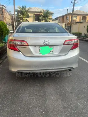Toyota Camry 2014 Silver