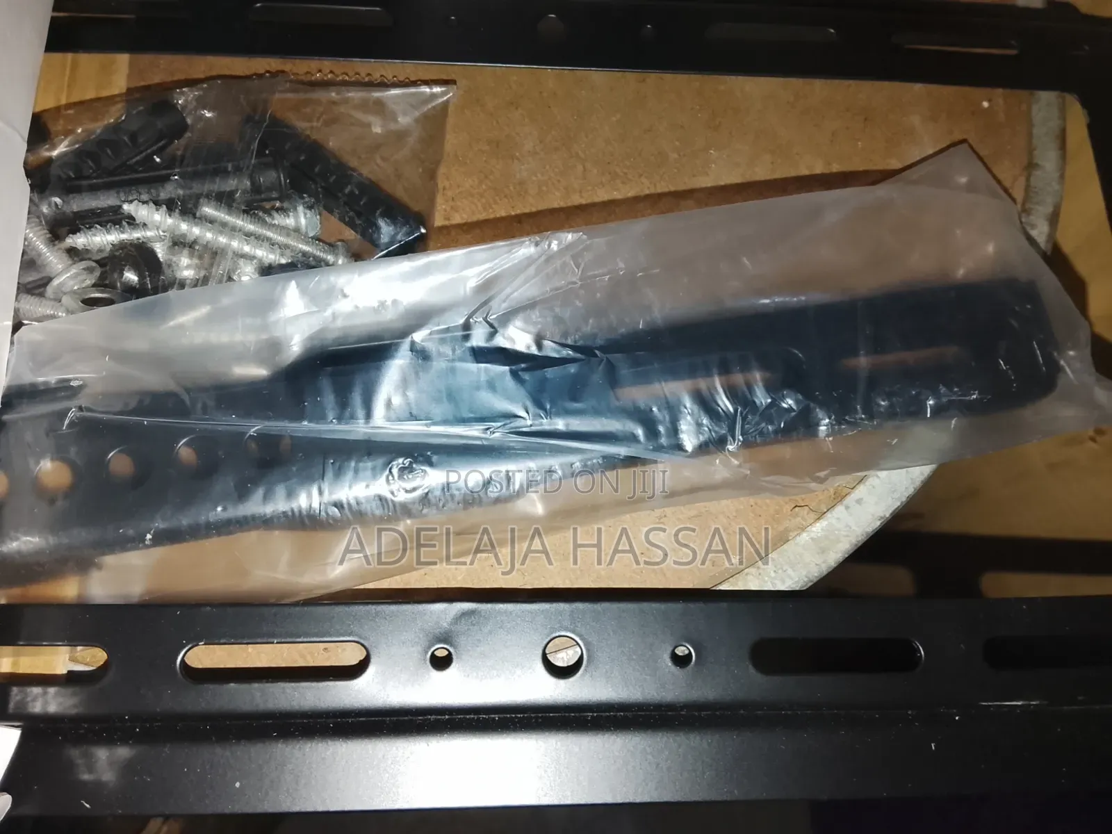 14" -42" Flat Panel TV Wall Mount
