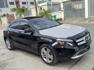 Mercedes-Benz GLA 250 2015 Black