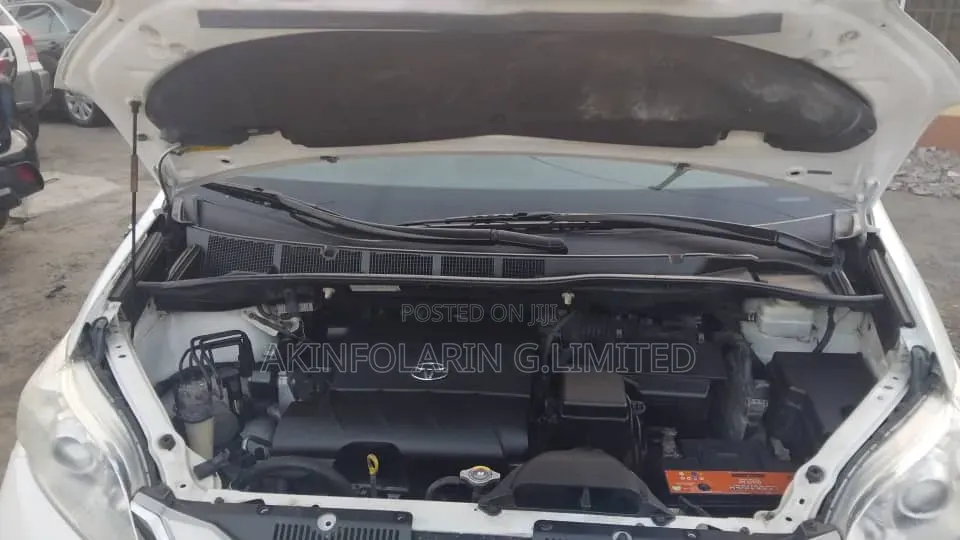 Toyota Sienna 2014 White