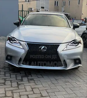 Lexus IS 2015 Silver