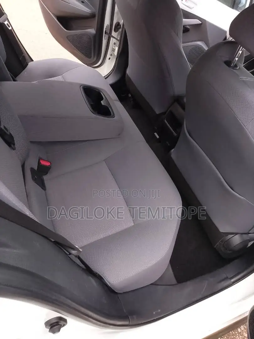 Toyota Corolla 2020 White
