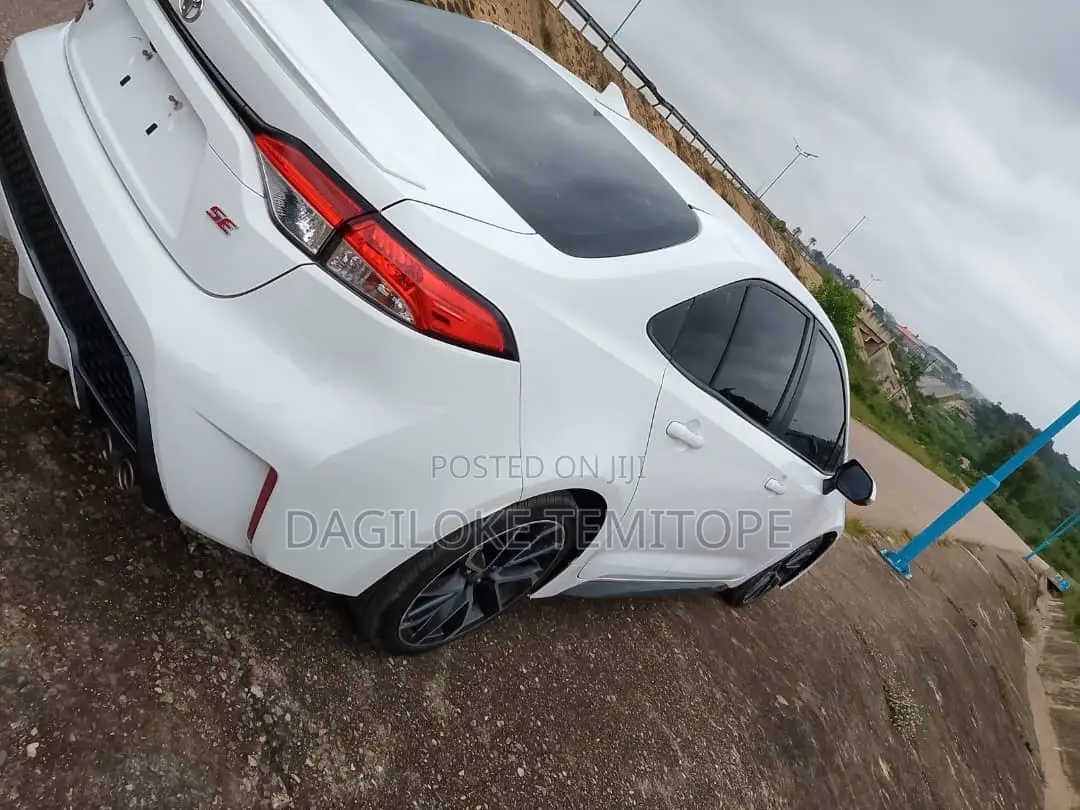 Toyota Corolla 2020 White