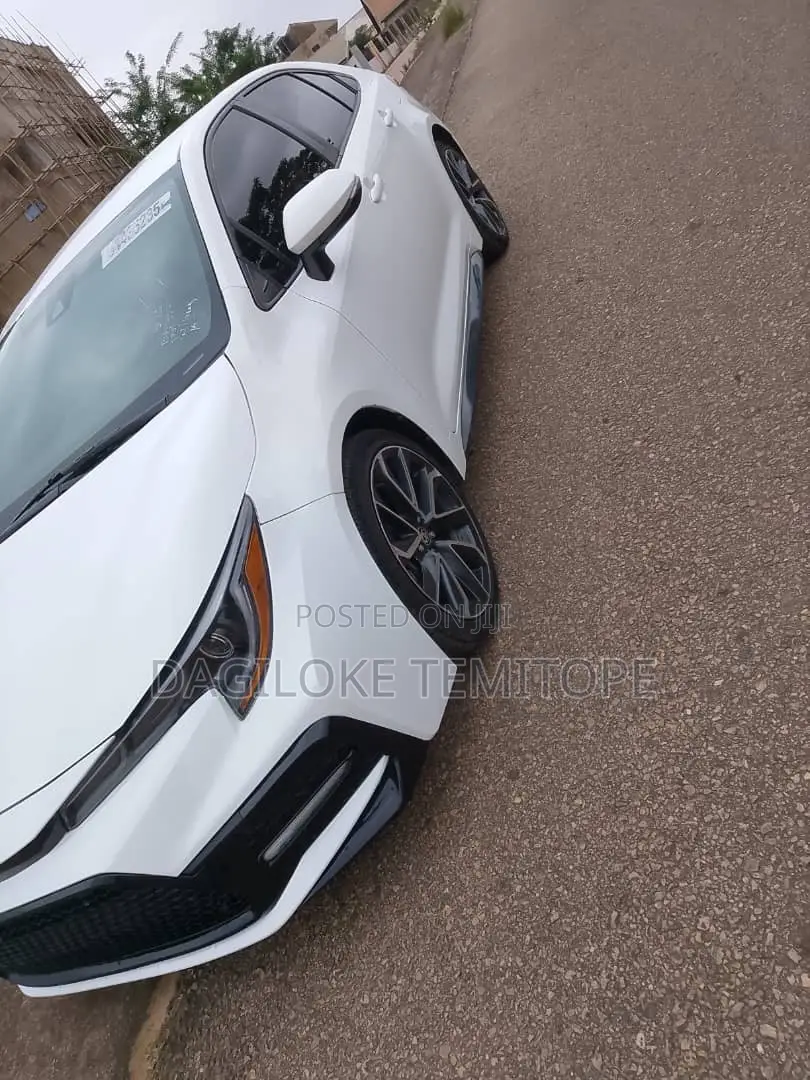 Toyota Corolla 2020 White