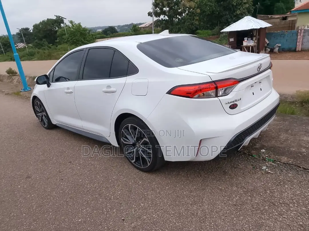 Toyota Corolla 2020 White