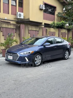 Hyundai Elantra 2018 Blue