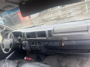 Toyota Hummer Bus 3