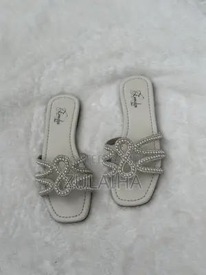 Zemdys White Pearl Female Slipper