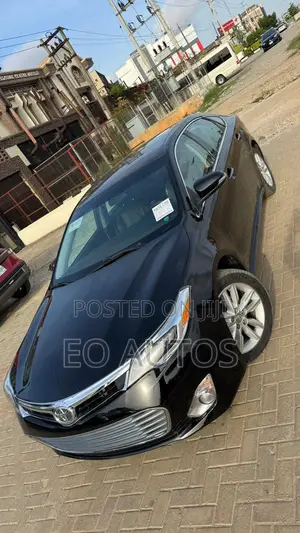 Toyota Avalon XLE 4dr Sedan (3.5L 6cyl 6A) 2014 Black