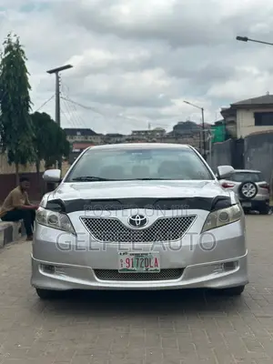 Toyota Camry SE 4dr Sedan (2.4L 4cyl 5A) 2009 Silver