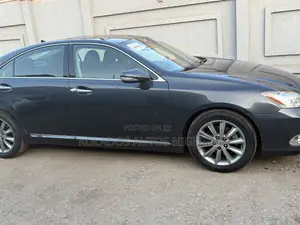 Lexus ES 350 2011 Blue