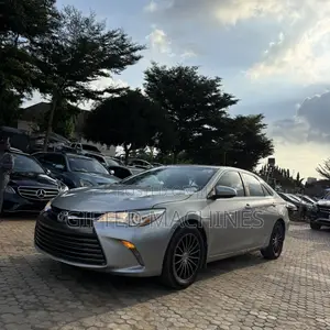 Toyota Camry 2016 Silver