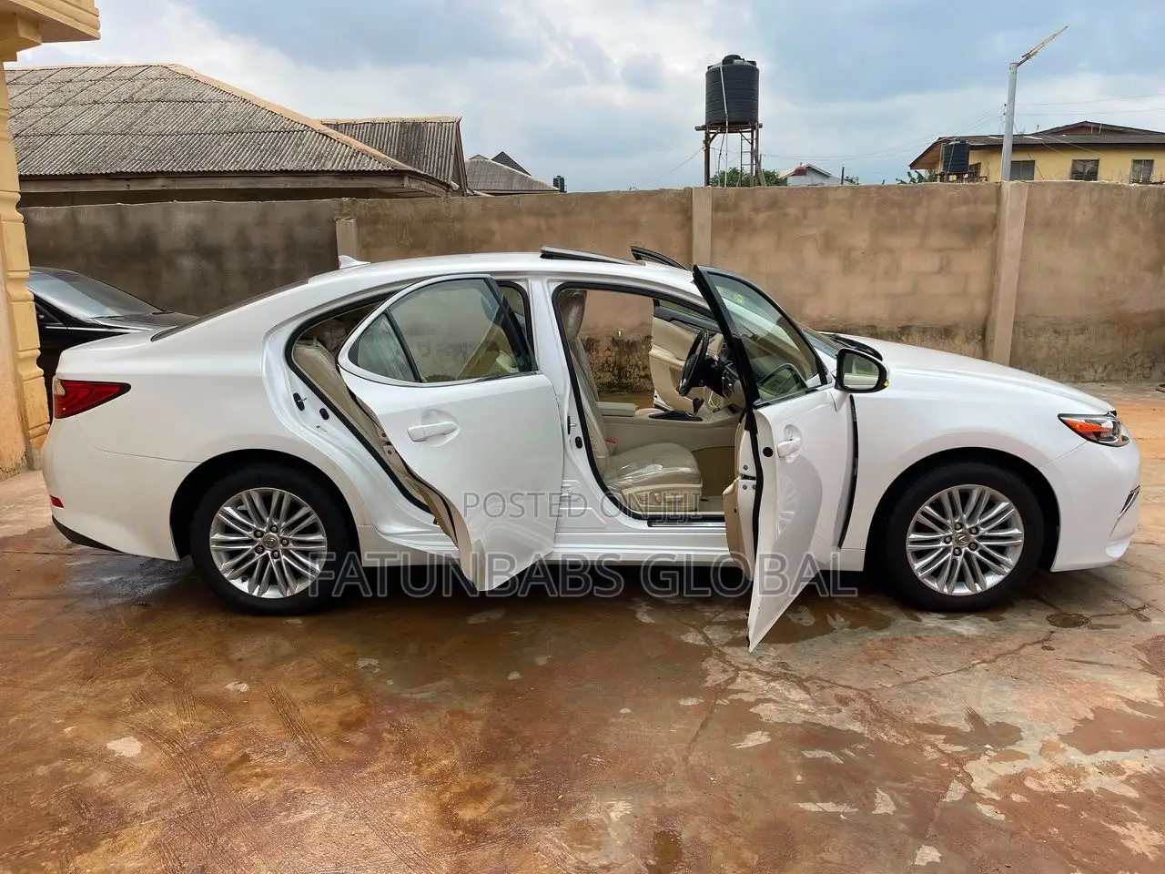 Lexus ES 2013 White