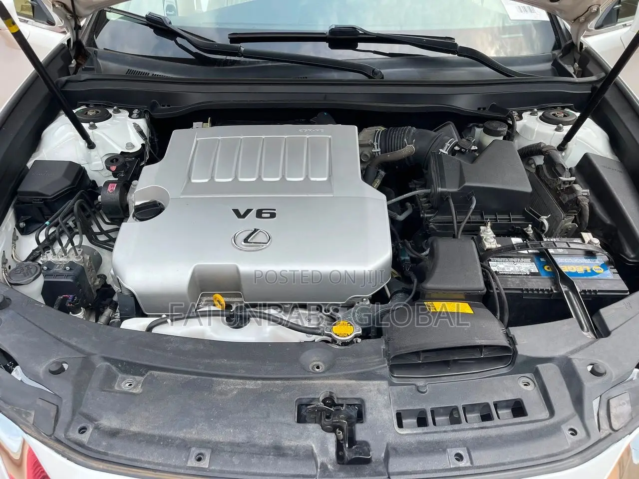 Lexus ES 2013 White
