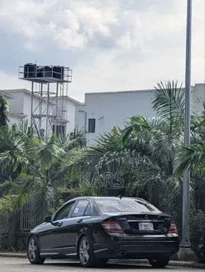 Mercedes-Benz C300 2010 Black