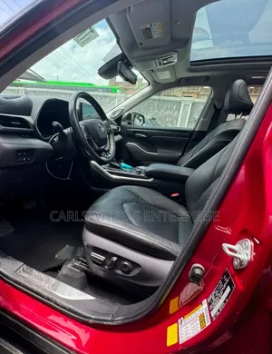 Toyota Highlander Platinum 2021 Red