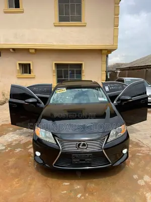 Lexus ES 2013 Black
