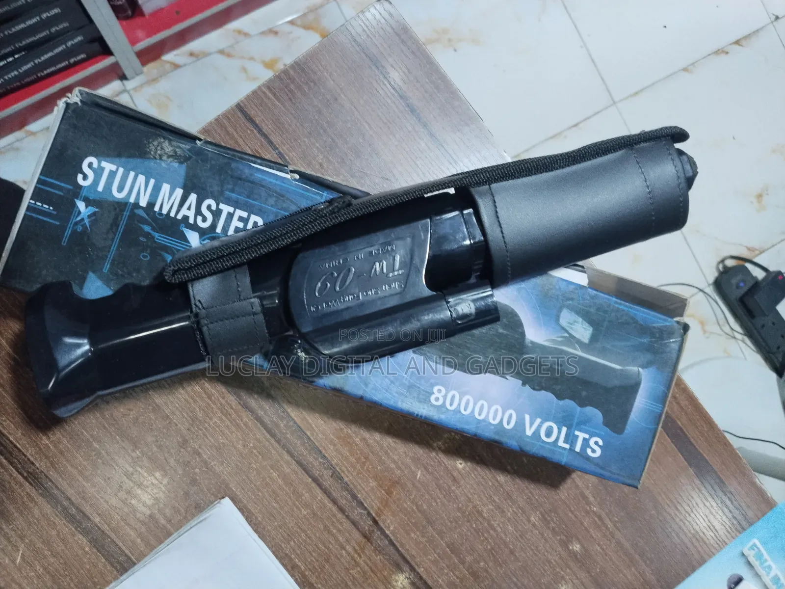 Tw09 Stun Flashlight Type