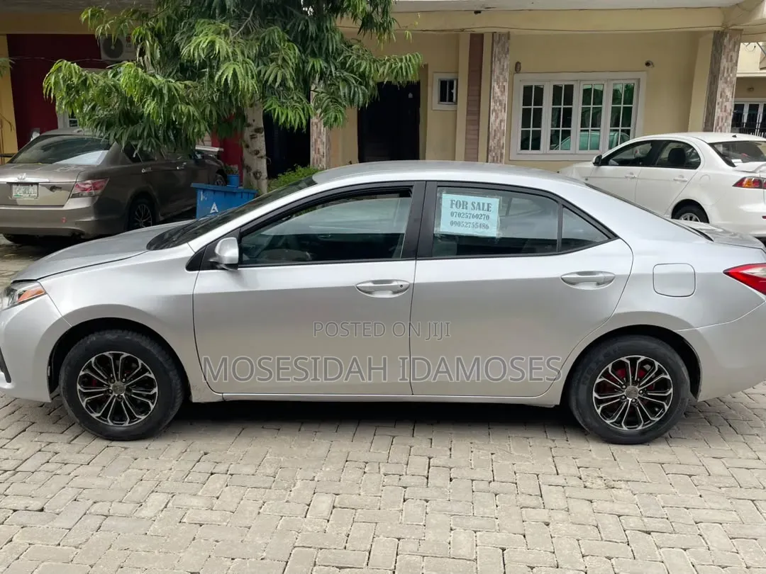 Toyota Corolla 2014 Silver