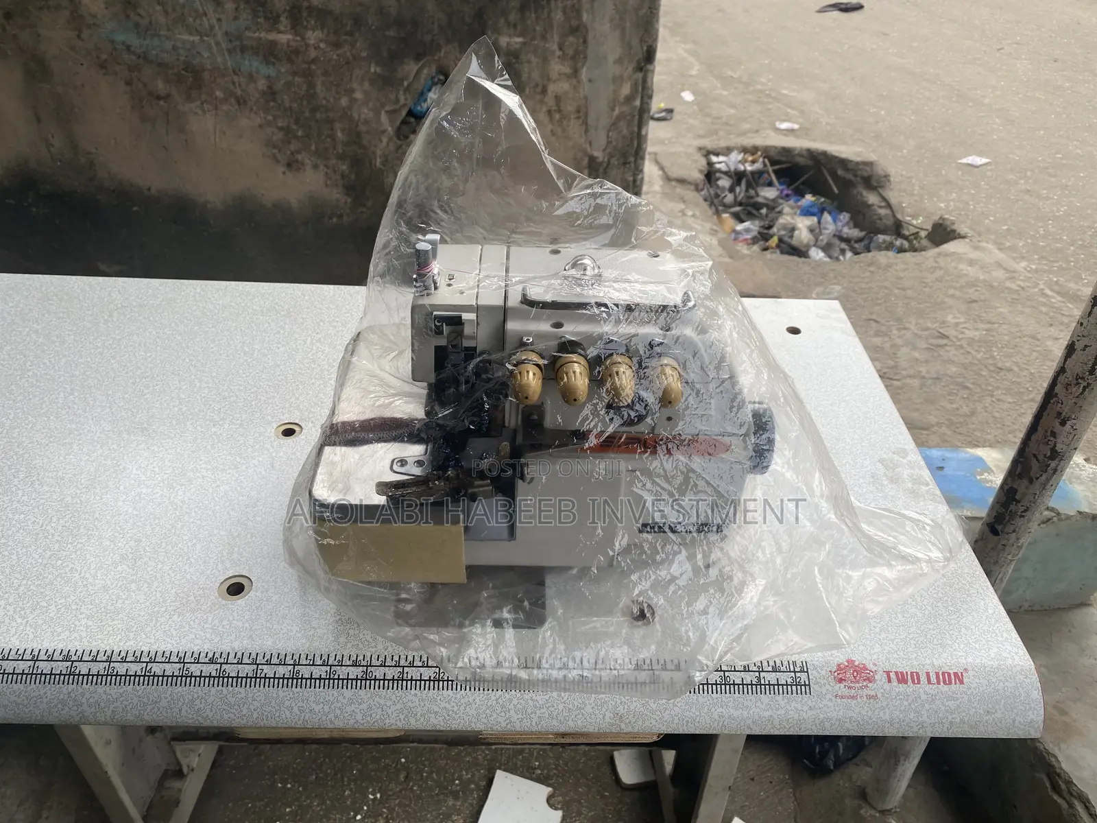 Uk Used Industrial Weaving Machine (4 Thread)