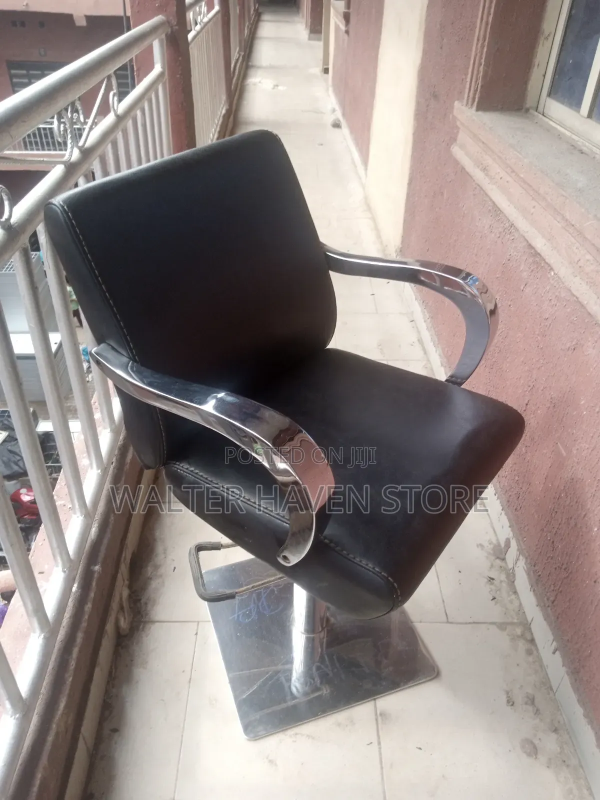 Barber Salon Chair