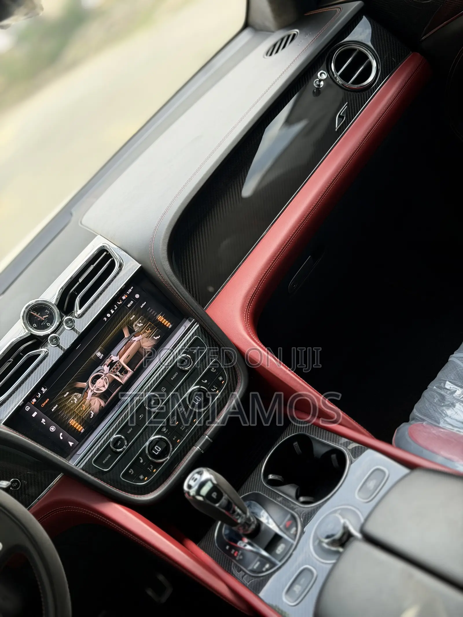Bentley Bentayga 2022 White