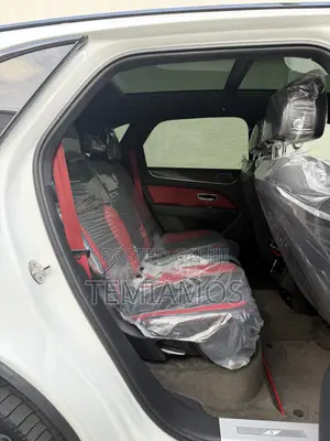 Bentley Bentayga 2022 White