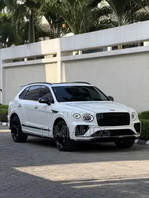 Bentley Bentayga 2022 White