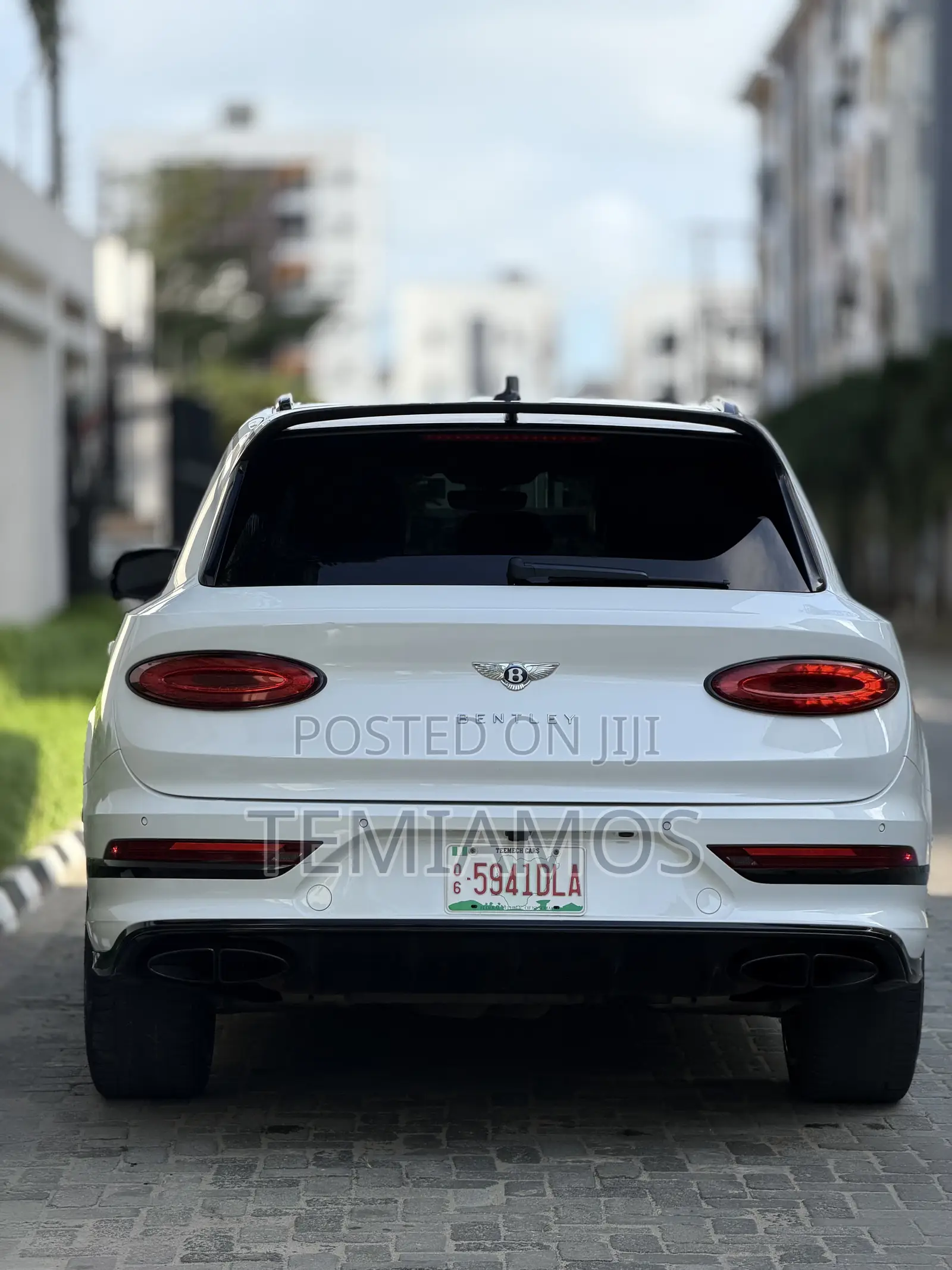Bentley Bentayga 2022 White