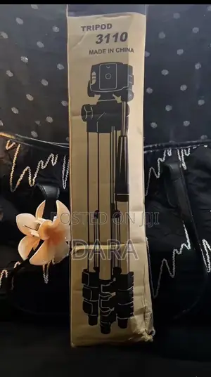 Brand New Tripod 3110 for Phones and Cameras (Boxed)