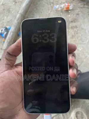 Apple iPhone 13 128 GB White