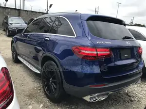Mercedes-Benz GLC-Class 2019 Blue