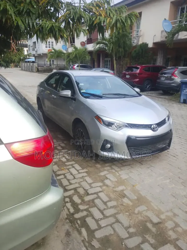 Toyota Corolla 2014 Silver