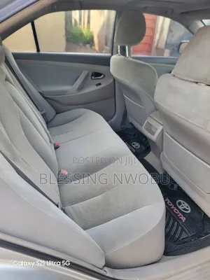 Toyota Camry 2009 Silver