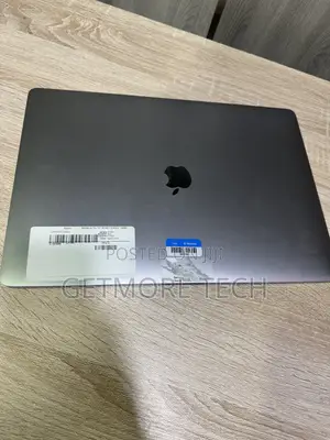 Laptop Apple MacBook Pro 2018 16GB Intel Core i7 SSD 512GB
