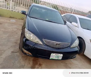 Toyota Camry 2005 Gray