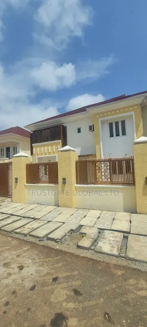 4bdrm Duplex in Fha, Guzape District for sale