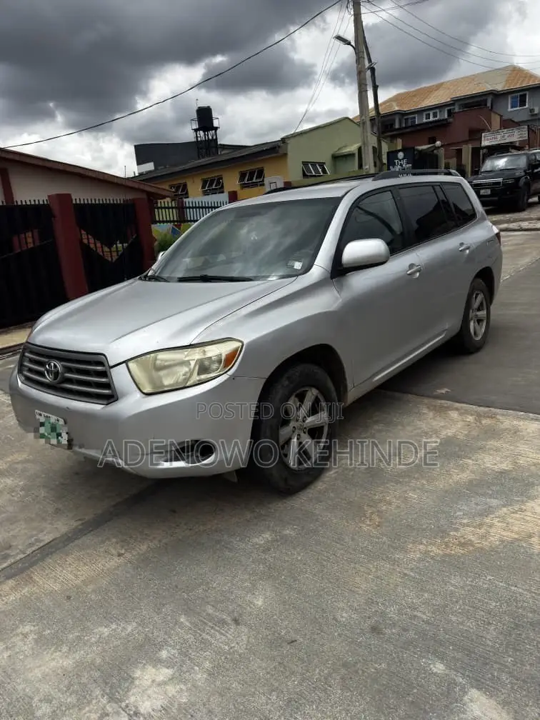 Toyota Highlander Limited 2010 Silver