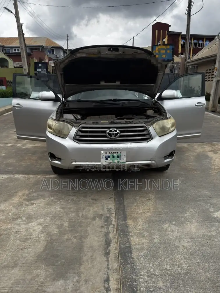 Toyota Highlander Limited 2010 Silver