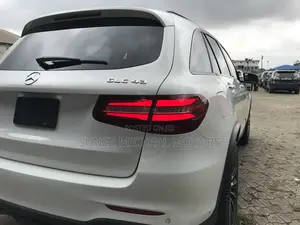 Mercedes-Benz GLC-Class 2019 White