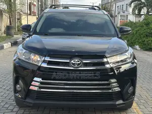 Toyota Highlander 2015 Black
