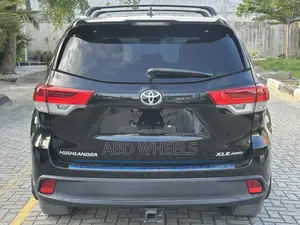 Toyota Highlander 2015 Black