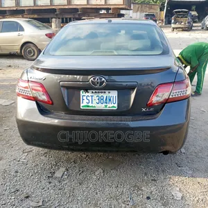 Toyota Camry 2011 Gray